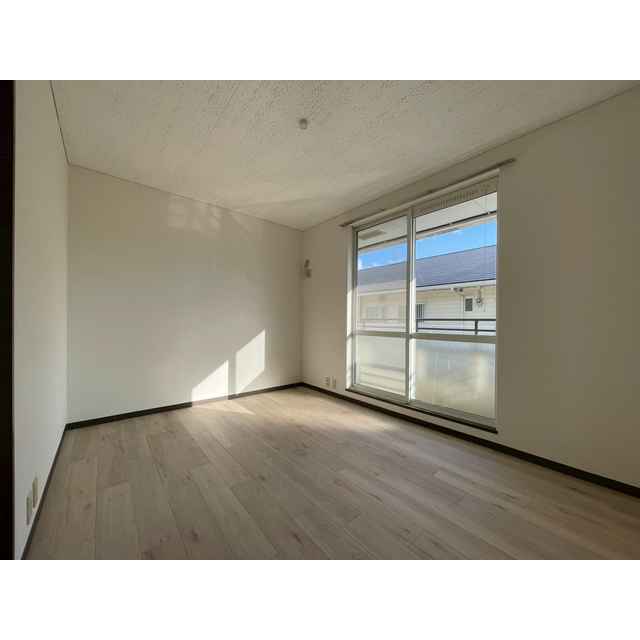 プリマヴェイラＡ205号室 内観