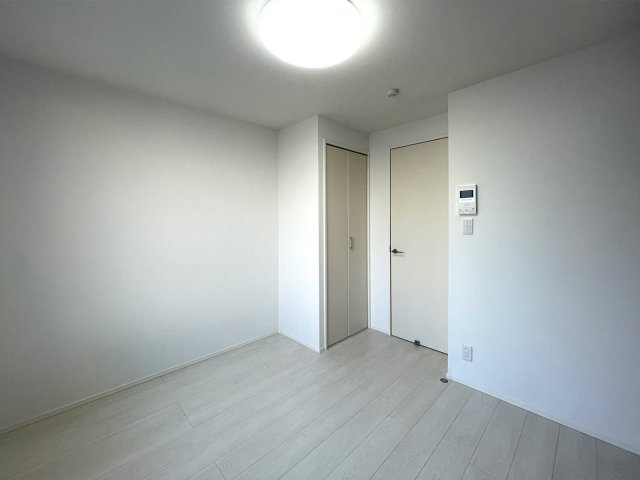 KT四ツ木102号室 リビング