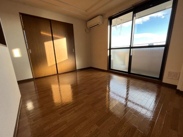 グランディール茅ヶ崎301号室 リビング