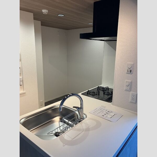 セレスティア祖師谷106号室 106号室　キッチン