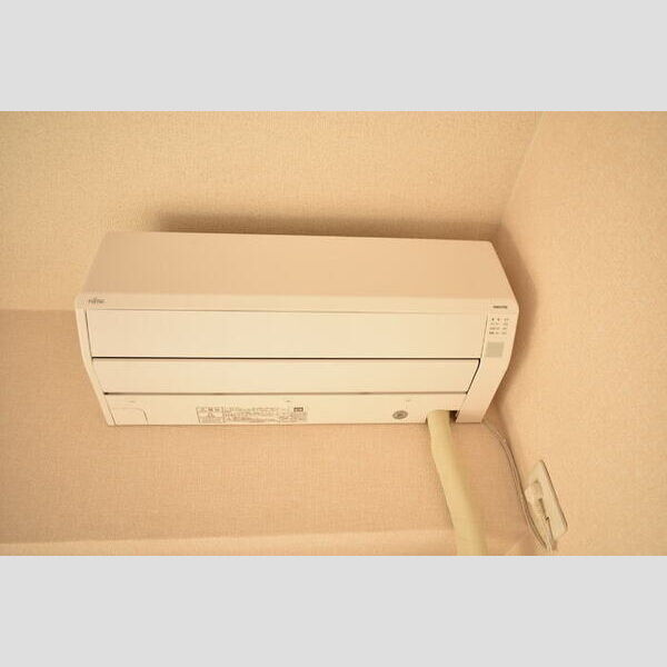 プレジール井山106号室 エアコン