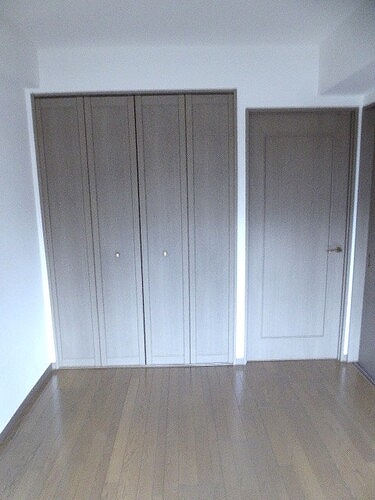 ライオンズマンション白金台2階 洋室　約5.6畳　※前回募集時2023年11月撮影