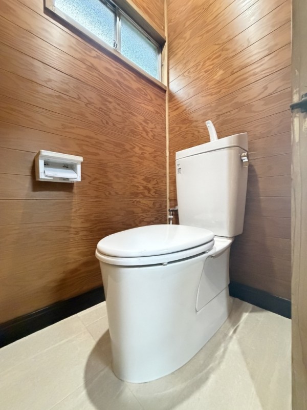 篠崎町七丁目戸建 トイレ