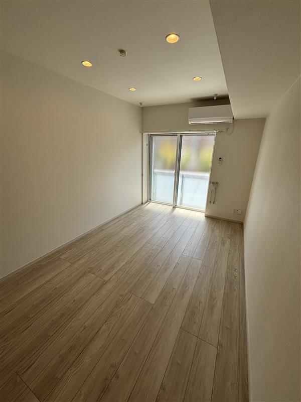 リブリ・セリジエ リビング