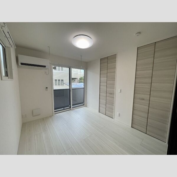 ディーシンシア 洋室