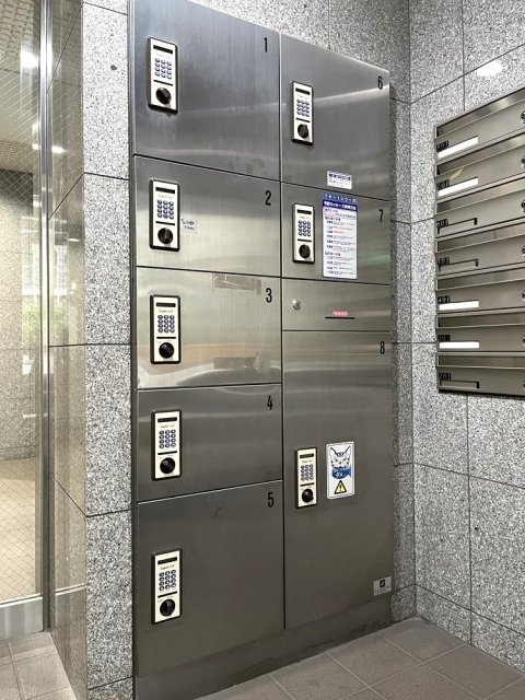スカイコート日本橋8階 宅配BOX