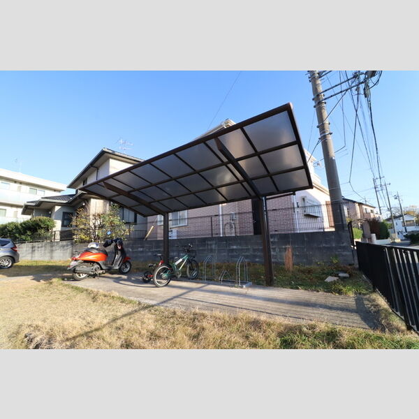 尾山台ハイツ　Ⅰ203号室 駐輪場