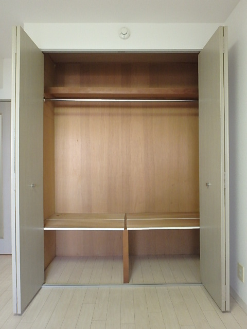 セルベコート下高井戸 クローゼット