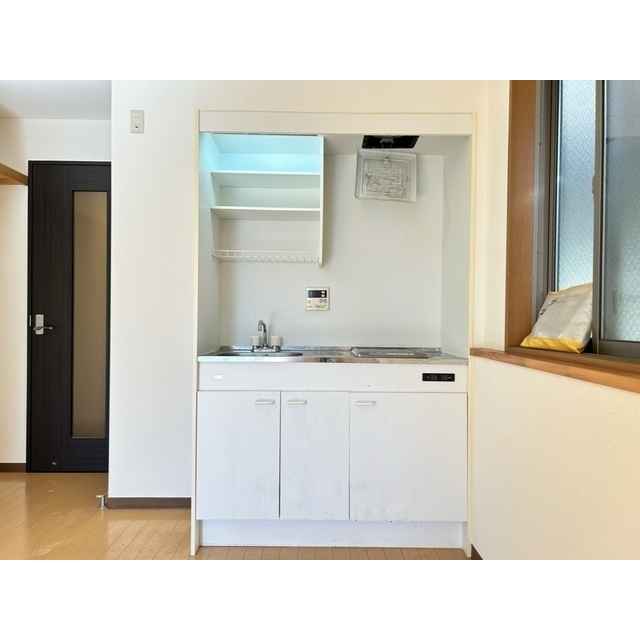 ラ･プラウド IHコンロ付きキッチン