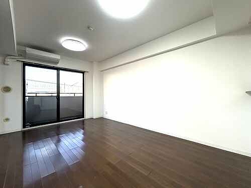 ライオンズヒルズ松戸4階 居室