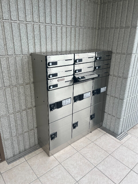 REVEUR　HILL1階 null