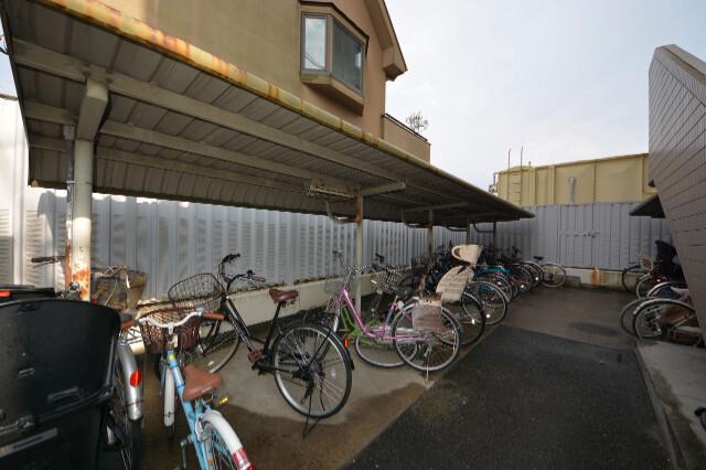 リバーサイドＭＡＫＩＢＡ1階 部屋その他