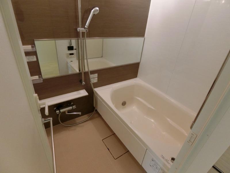 レーベンリヴァーレ町田ルージアタワー お風呂