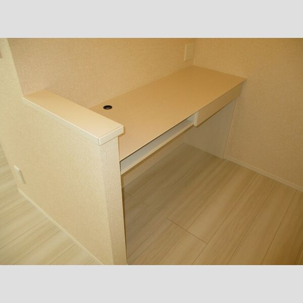 オーフィングⅢ302号室 ワークスペース