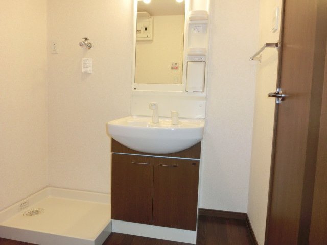 パラディ102号室 洗面