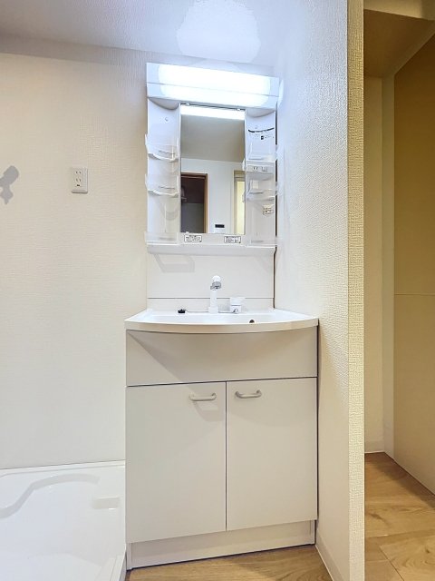 マンションアクロス西巣鴨 洗面