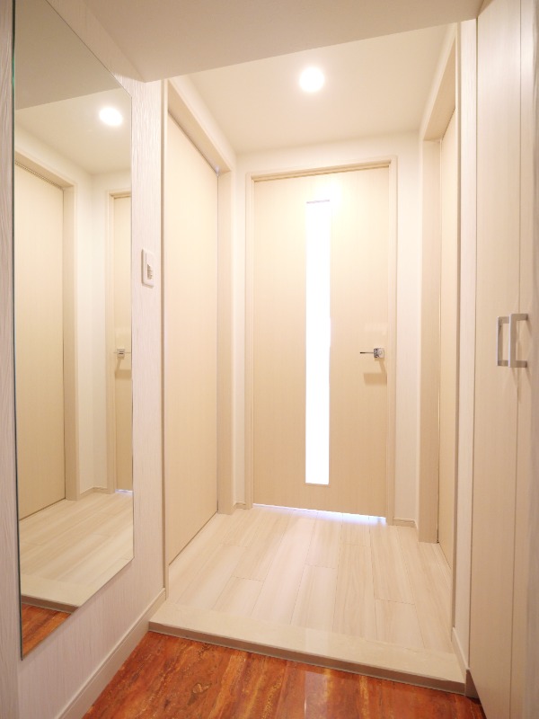 プレジオ西新井13階 玄関