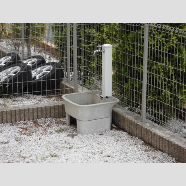 ベルドミール103号室 専用庭外水道