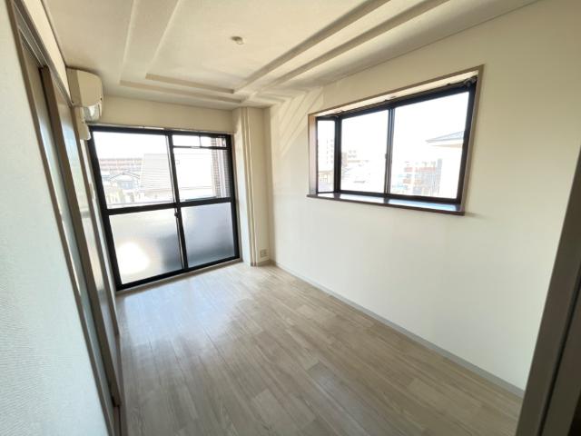 クレストール武蔵浦和 洋室