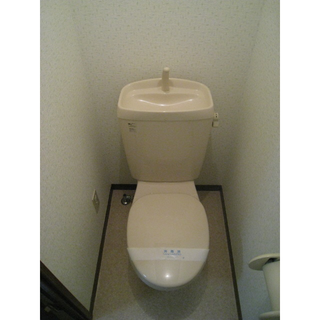 アムール 初雁 内観