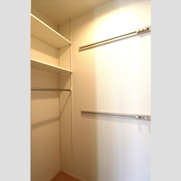 Noble Court102号室 ワンステップクローゼット