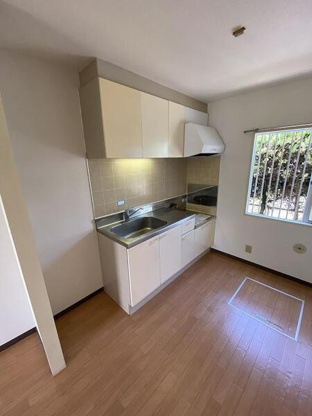 サンベルテ戸塚1階 同建物別部屋の参考画像