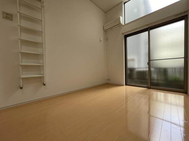 シャイニーソフト新宿御苑1階 部屋その他