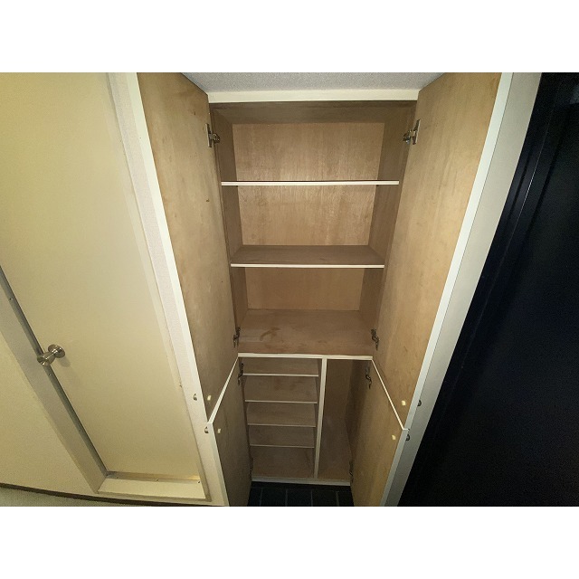 グローリア初穂桜台Ⅱ0107号室 シューズボックス