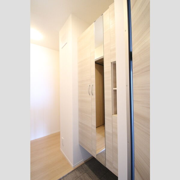 セレスティア一ツ家 玄関