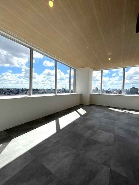 レジディアタワー上池袋（タワー棟）15階 リビング