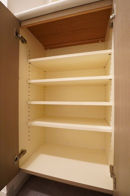 フォレストヒルズ小日向6階 収納