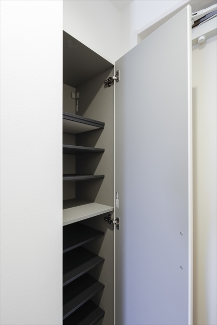 ｖｉｌｌａｇｅ　響　二号館2階 シューズボックス