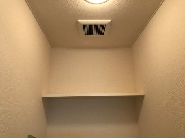 ＳＵＮ　ＣＲＯＳＳ　ＲＯＡＤ トイレ