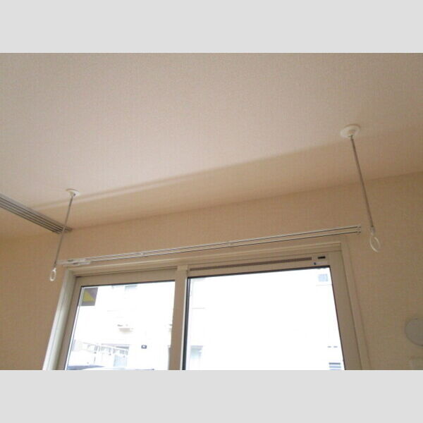 ステラ ルーチェ103号室 室内物干し