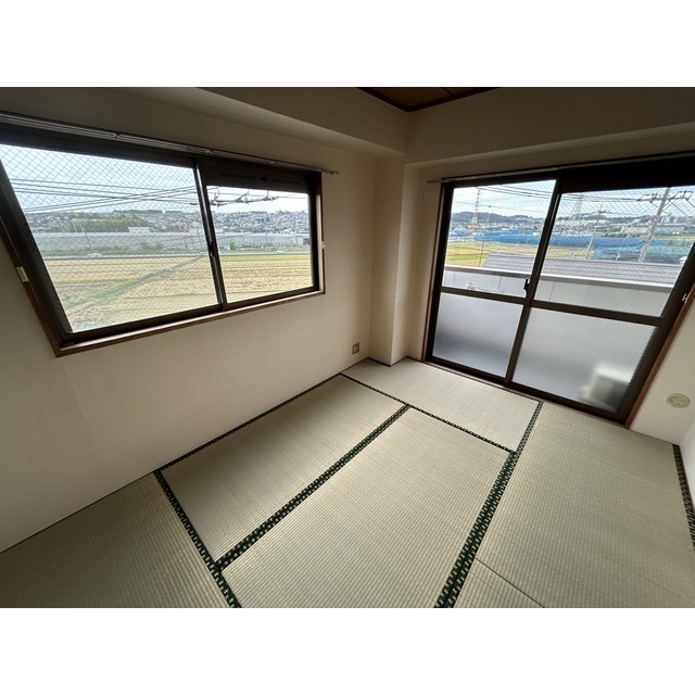 メゾン・ド・レーヴⅠ藤が丘301号室 内観