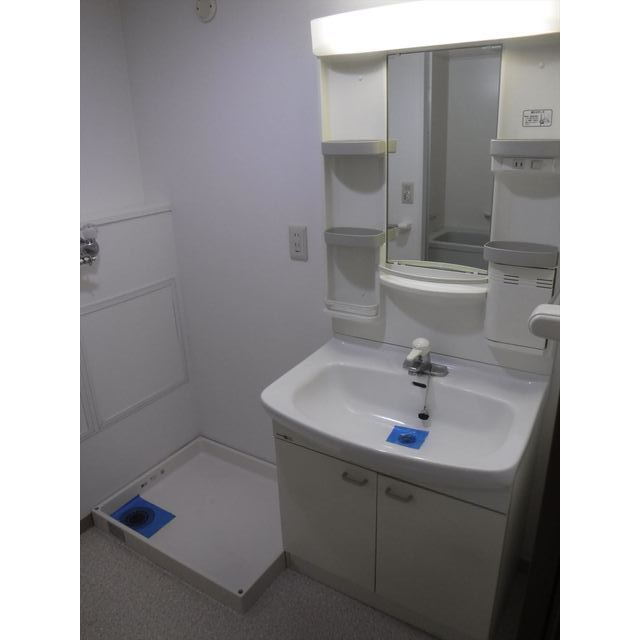 ルクレ川口イースト0202号室 内観