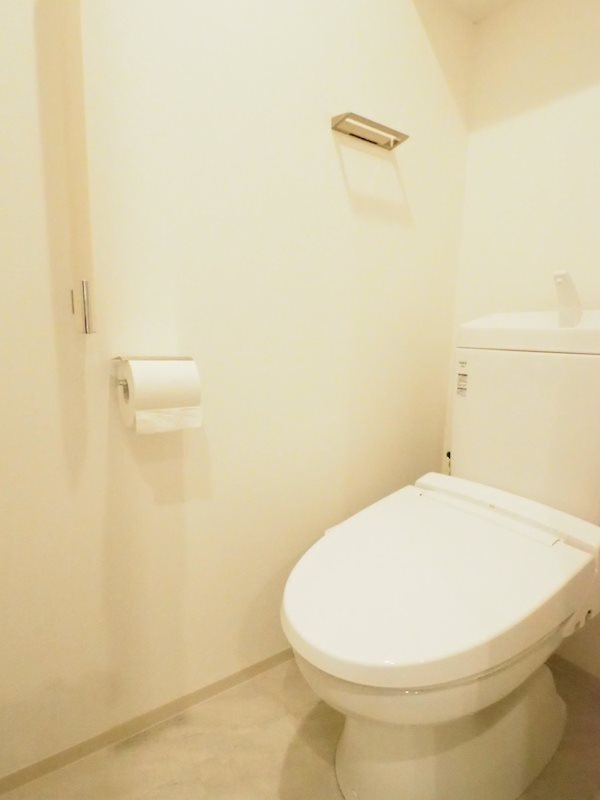 ドゥーエ入谷Ⅰ8階 トイレ