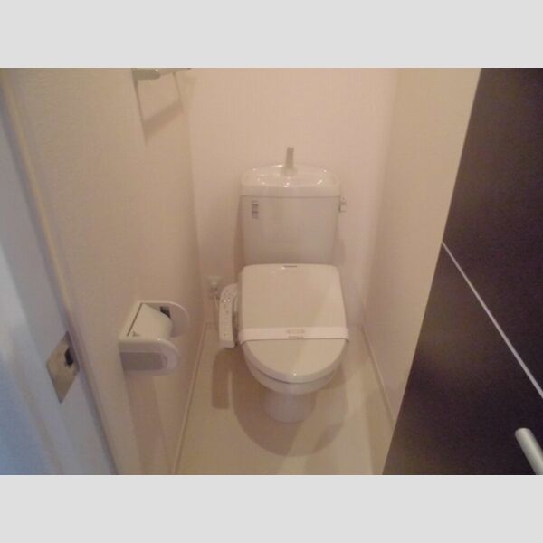 レクレドール305号室 温水洗浄暖房便座