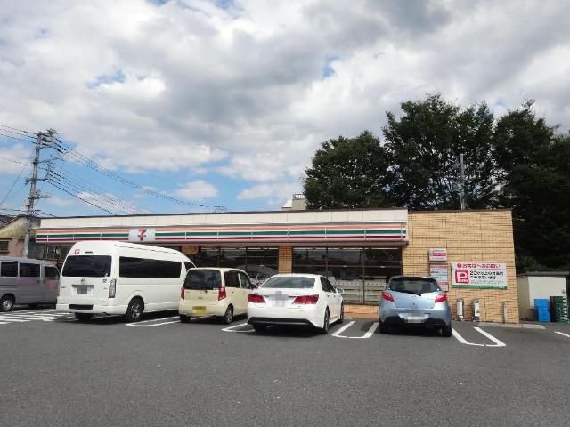 レガリア扇Ｂ棟 セブンイレブン足立本木西町店まで707ｍ