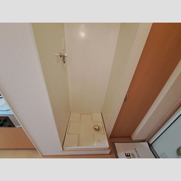クレスト西戸部201号室 洗濯機置き場