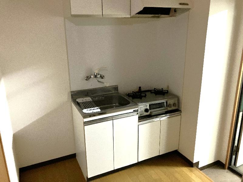 プラーズ南台 リビング