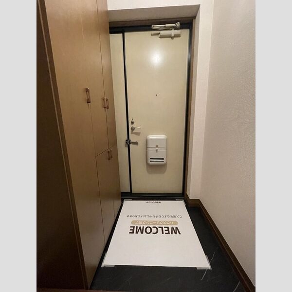 ヴェラクレスト　壱番館 玄関