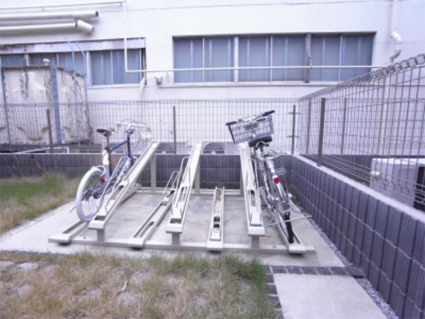 リブリ・ラ・ヴィータ 大島1階 同建物別部屋の参考画像