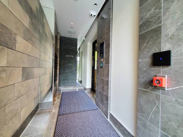 ラフィネ・パルク エントランス