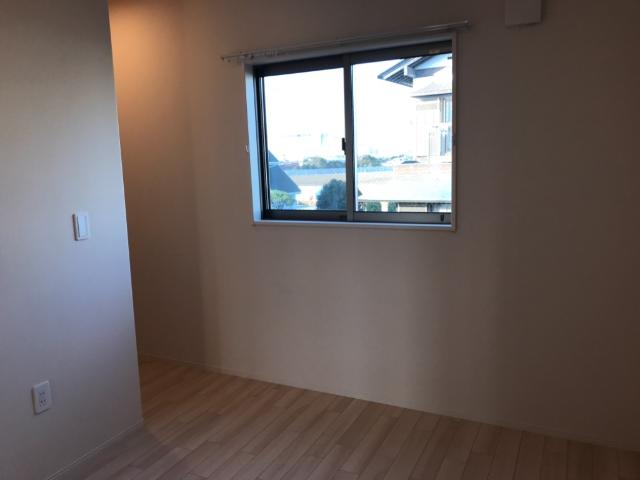 ラフィネ201号室 室内