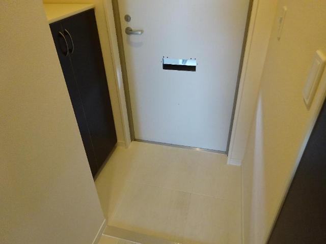 グレイスワン302号室 玄関（イメージ）