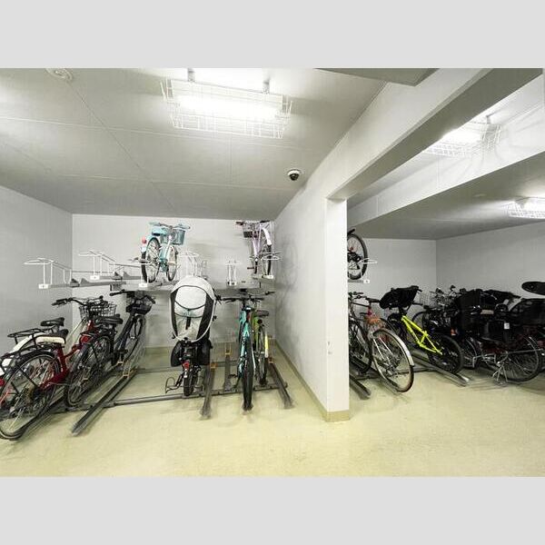 AZALETY上北沢108号室 駐輪場