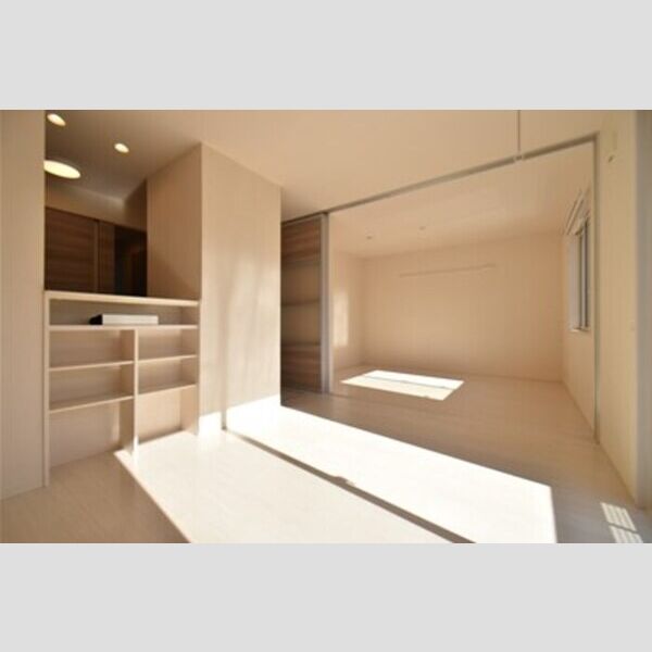 セシリエール リビングダイニングと居室