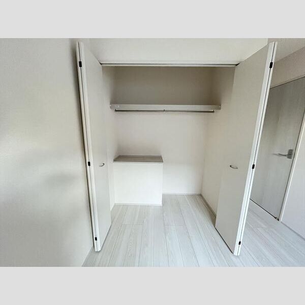 リーブルファイン川口上青木西202号室 収納