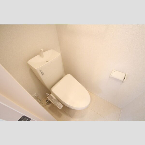 Jean　Fillioux(ジャン　フィーユ) トイレは温水洗浄暖房便座!